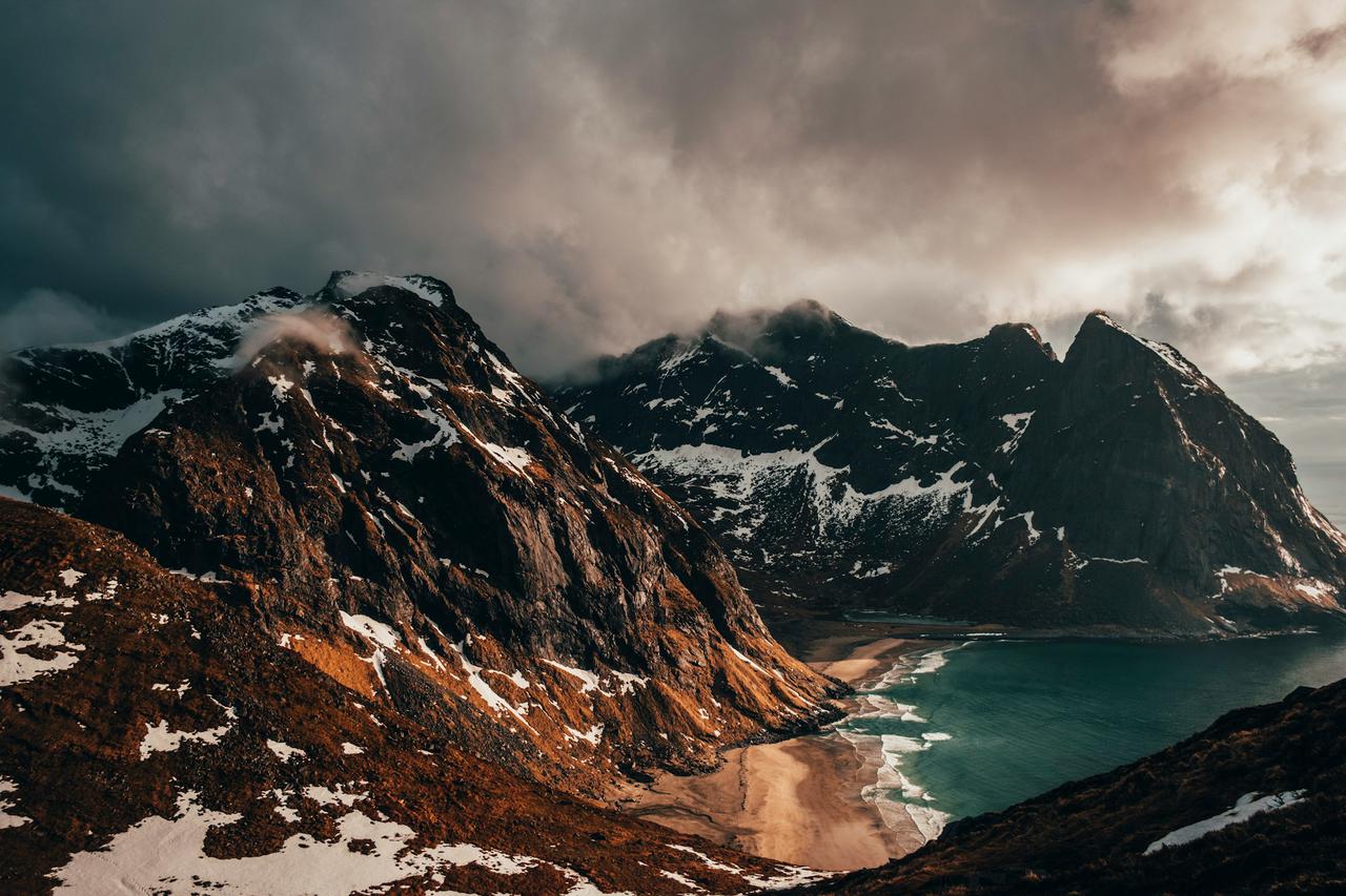 This has to be one of the best views I have ever seen. The hike was so much fun across different terrains, and the views from the top were spectacular, with ever changing weather and the occasional burst of sunlight casting warm tones on the land.